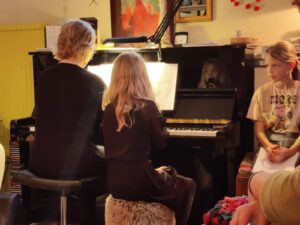 Lees meer over het artikel Terugblik op het Herfstconcert in de Zangstudio